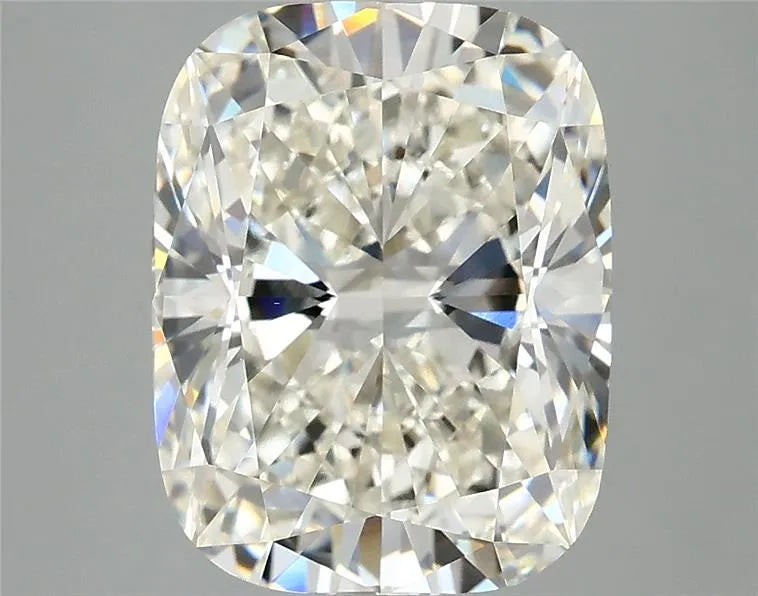 4.03ct Cushion modified Lab Grown Diamond (Colour H, Clarity VVS2, IGI Certified)