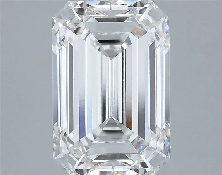 4.03ct Emerald Lab Grown Diamond (Colour E, Clarity VVS2, IGI Certified)