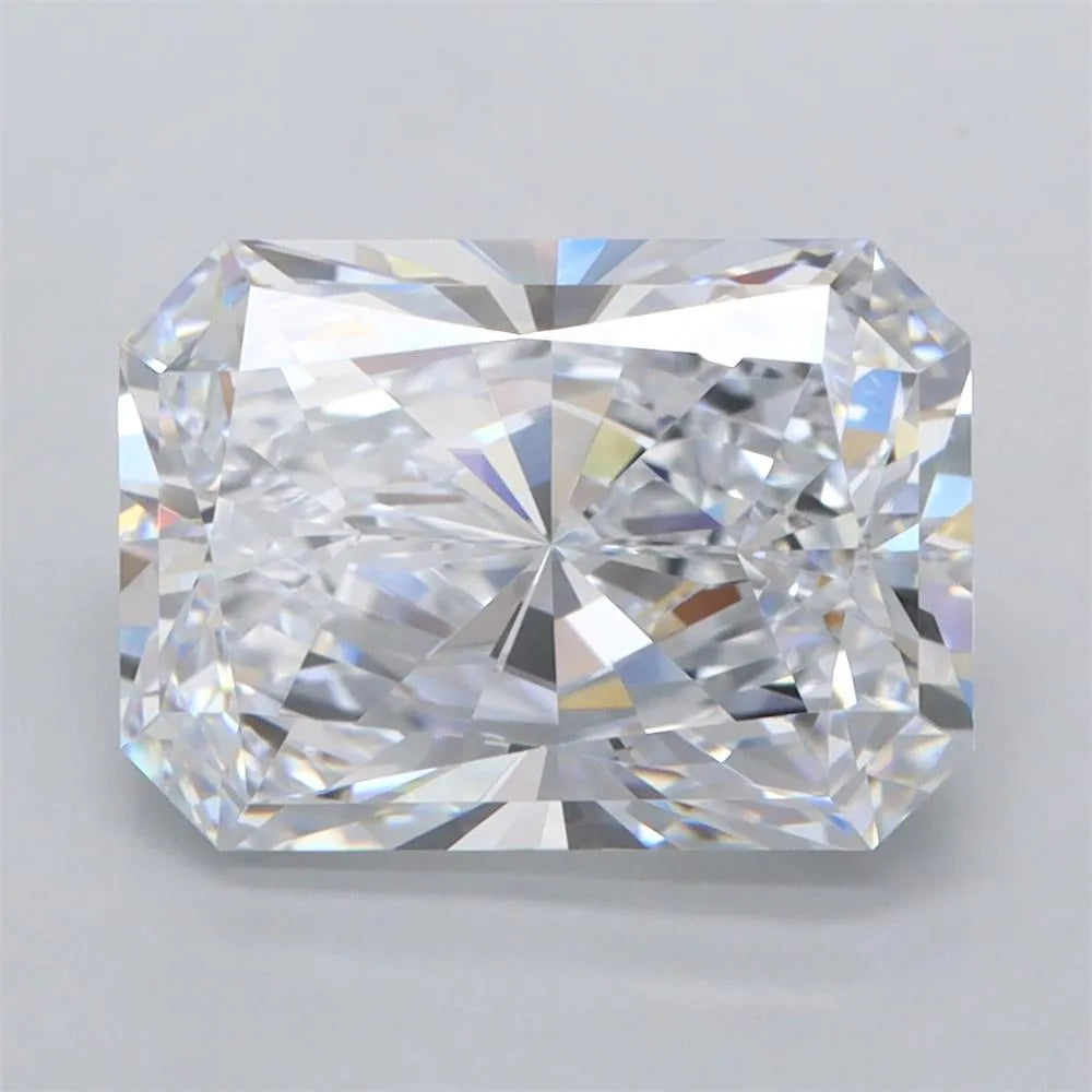 4.03ct Radiant Lab Grown Diamond (Colour E, Clarity FL, IGI Certified)