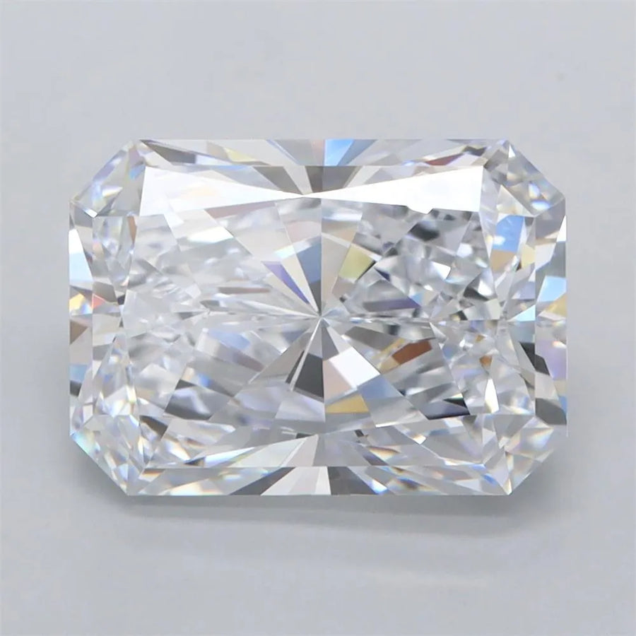 4.03ct Radiant Lab Grown Diamond (Colour E, Clarity FL, IGI Certified)