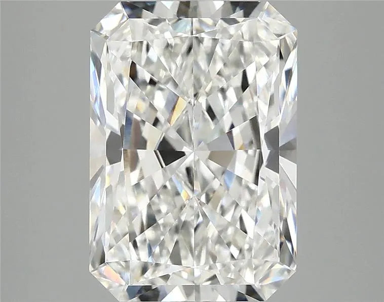4.03ct Radiant Lab Grown Diamond (Colour F, Clarity VVS2, IGI Certified)