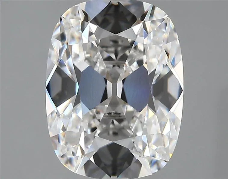 4.04ct Cushion modified Lab Grown Diamond (Colour D, Clarity VVS2, IGI Certified)