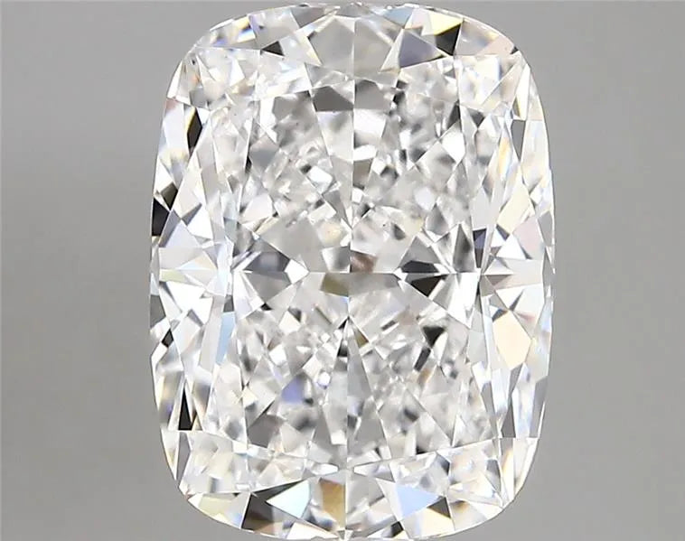 4.04ct Cushion modified Lab Grown Diamond (Colour D, Clarity VVS2, IGI Certified)