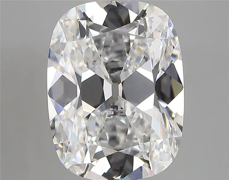 4.04ct Cushion modified Lab Grown Diamond (Colour D, Clarity VVS2, IGI Certified)