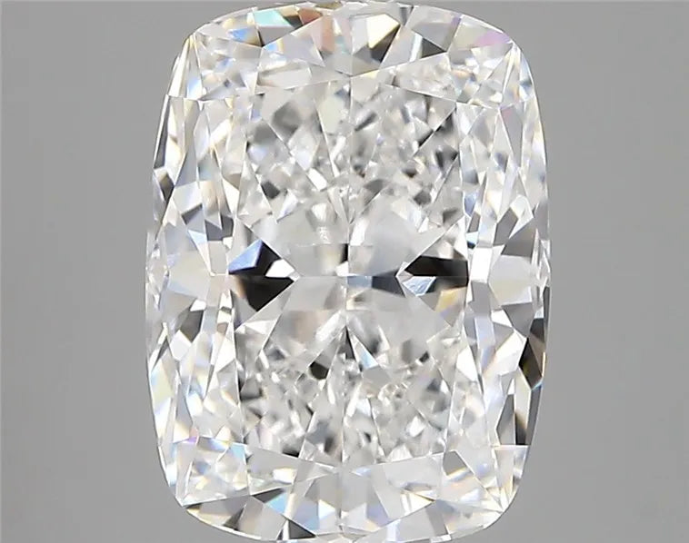 4.04ct Cushion modified Lab Grown Diamond (Colour D, Clarity VVS2, IGI Certified)