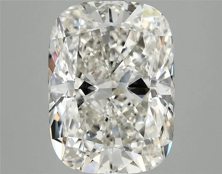 4.04ct Cushion modified Lab Grown Diamond (Colour G, Clarity VVS2, IGI Certified)