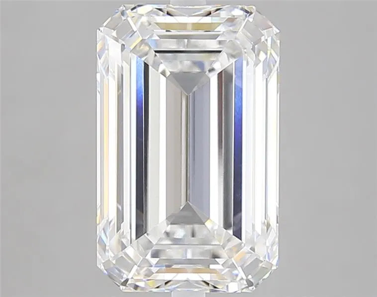 4.04ct Emerald Lab Grown Diamond (Colour D, Clarity VVS2, IGI Certified)