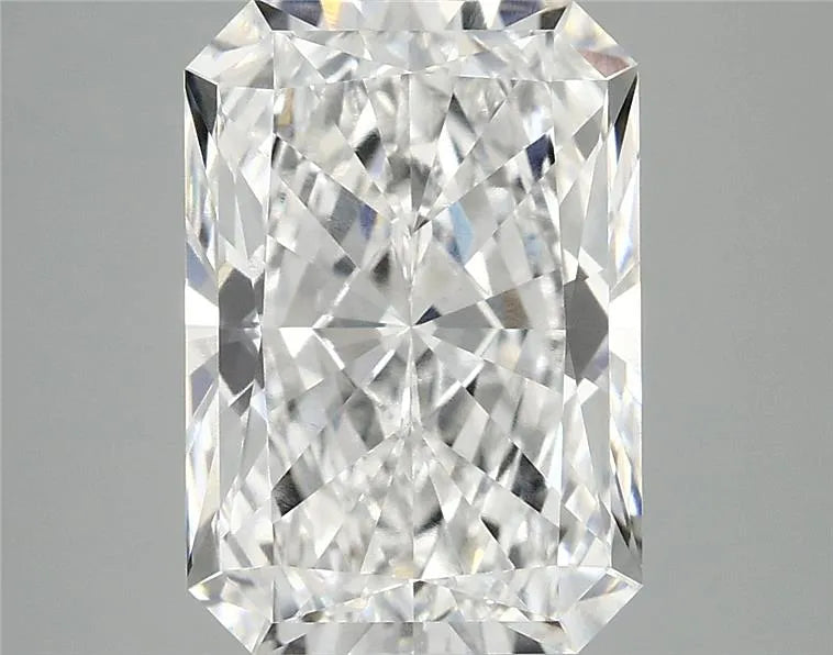 4.04ct Radiant Lab Grown Diamond (Colour E, Clarity VS1, IGI Certified)