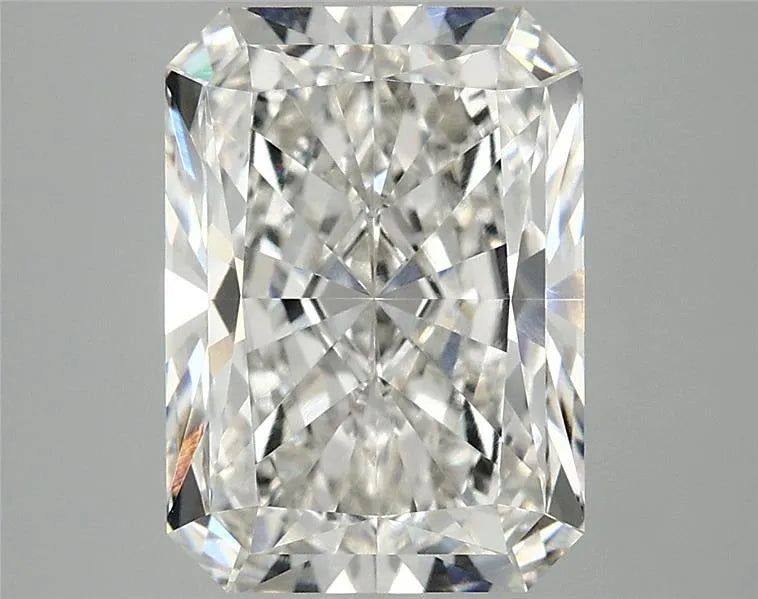4.04ct Radiant Lab Grown Diamond (Colour G, Clarity VVS2, IGI Certified)