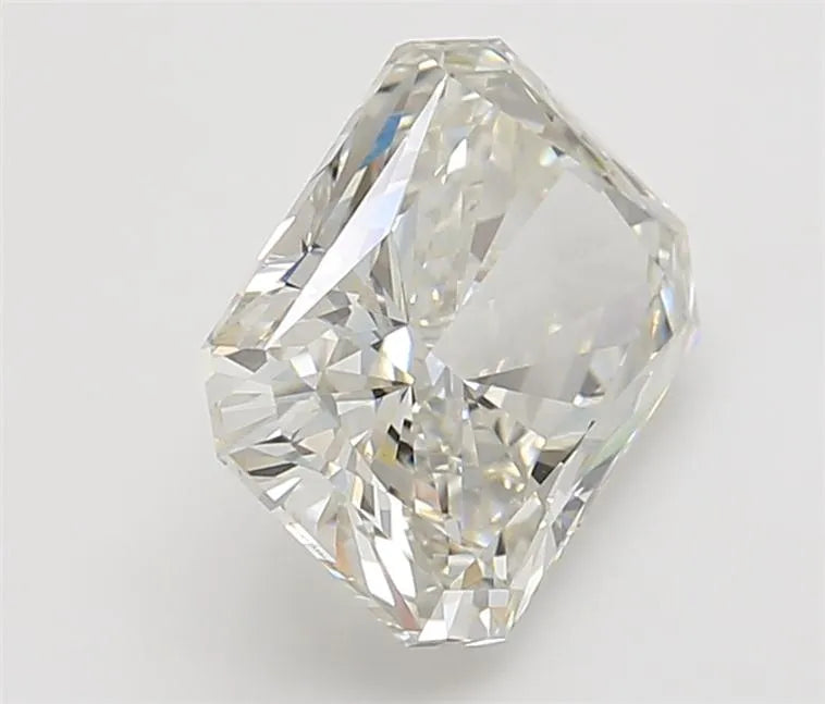 4.04ct Radiant Lab Grown Diamond (Colour I, Clarity VS1, IGI Certified)