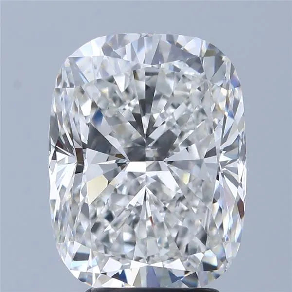 4.05ct Cushion modified Lab Grown Diamond (Colour E, Clarity VVS1, IGI Certified)
