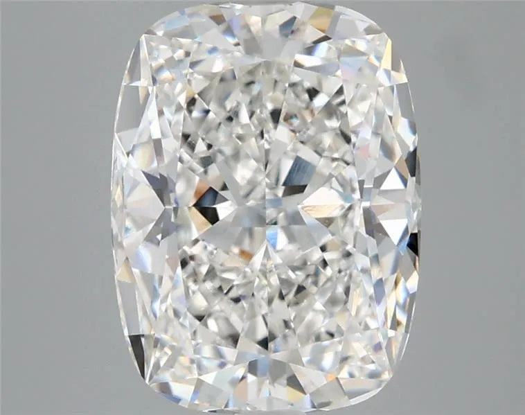 4.05ct Cushion modified Lab Grown Diamond (Colour F, Clarity VVS1, IGI Certified)