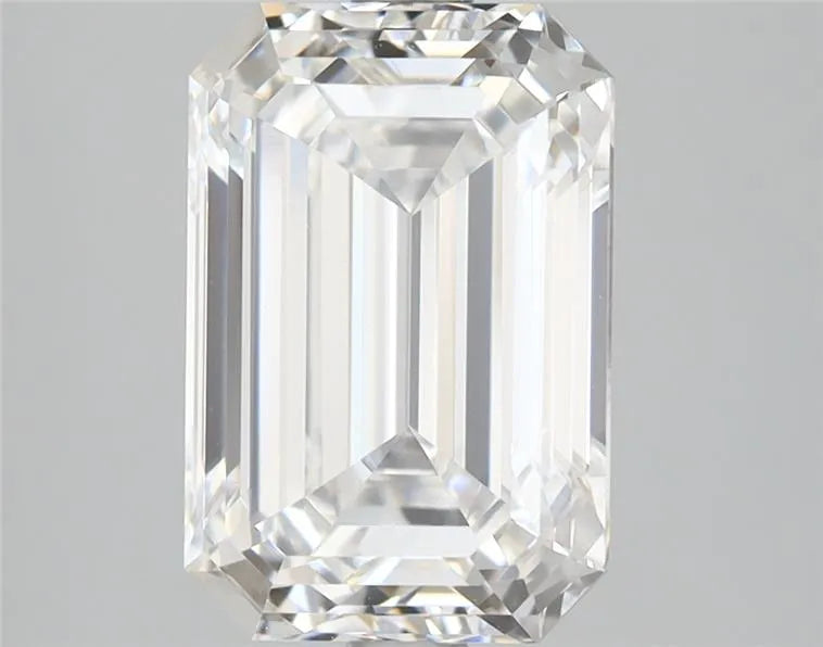 4.05ct Emerald Lab Grown Diamond (Colour E, Clarity VVS2, IGI Certified)