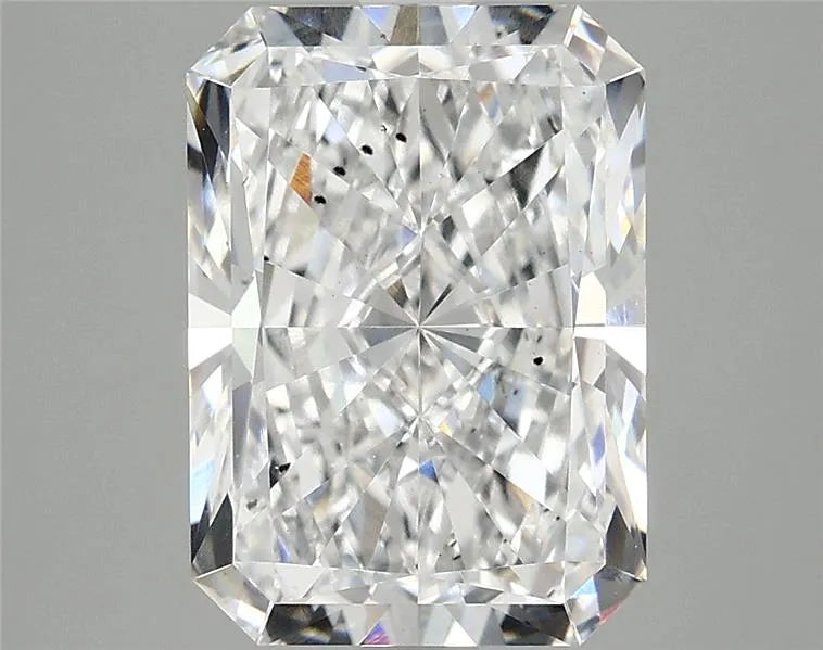 4.05ct Radiant Lab Grown Diamond (Colour D, Clarity SI1, IGI Certified)