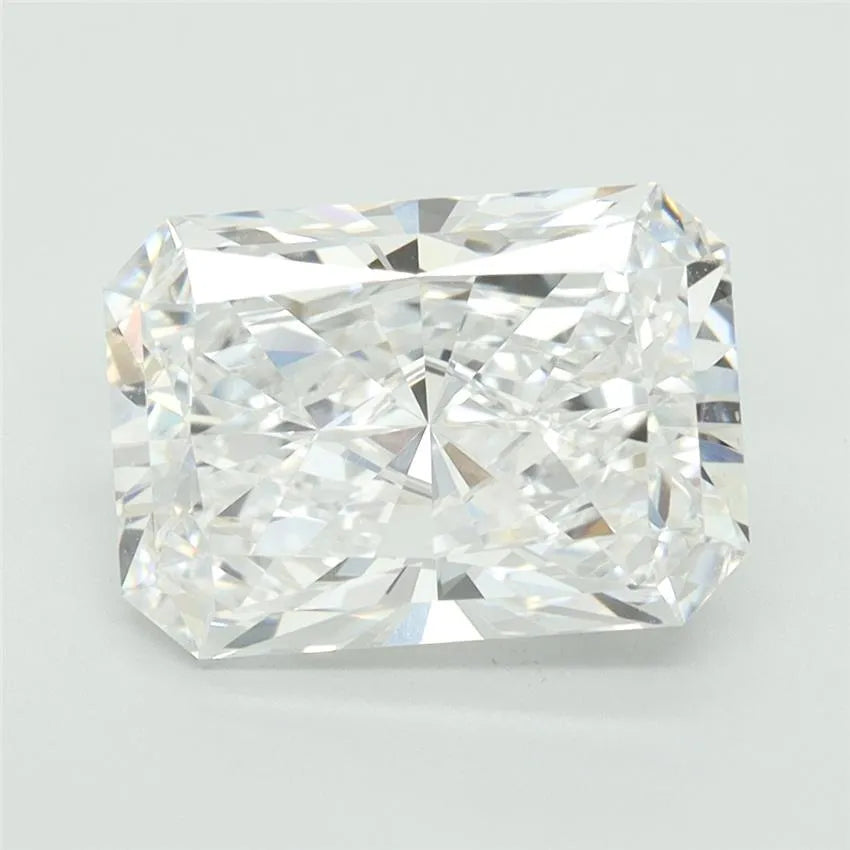 4.05ct Radiant Lab Grown Diamond (Colour D, Clarity VVS1, GIA Certified)