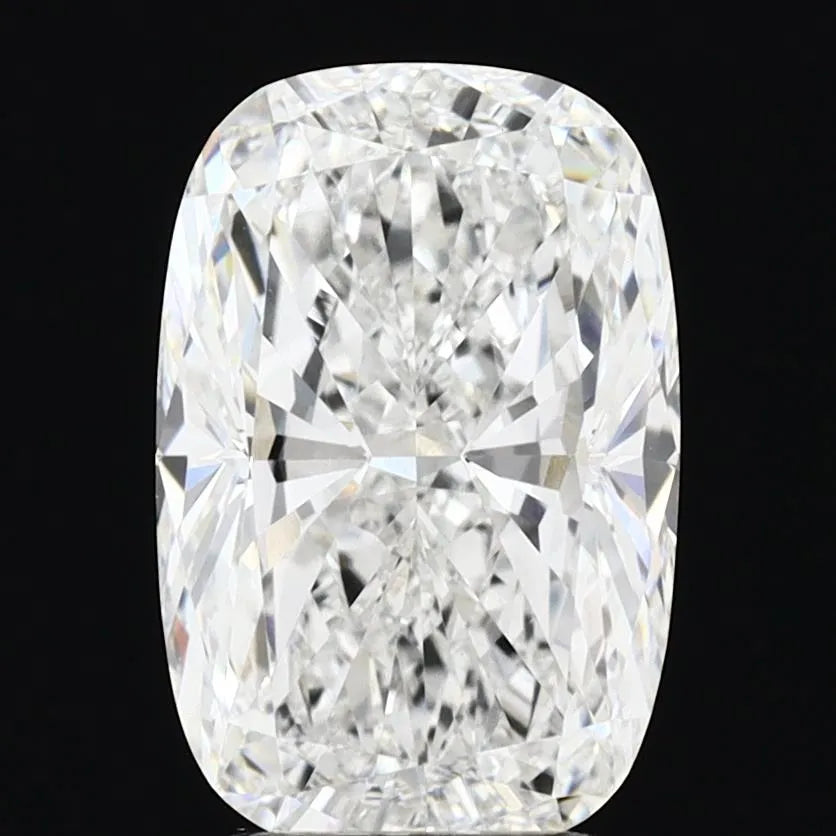 4.06ct Cushion modified Lab Grown Diamond (Colour E, Clarity VVS2, IGI Certified)