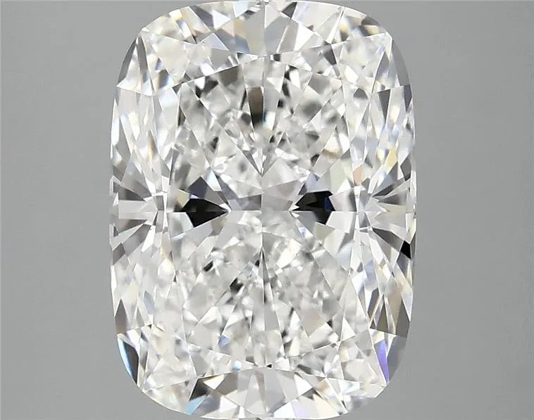 4.06ct Cushion modified Lab Grown Diamond (Colour E, Clarity VVS2, IGI Certified)