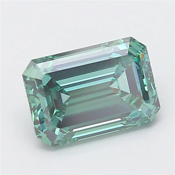 4.06ct Emerald Lab Grown Diamond (Colour Fancy Vivid Green, Clarity VS1, IGI Certified)
