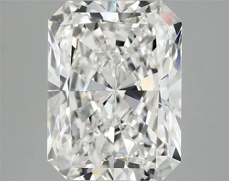 4.06ct Radiant Lab Grown Diamond (Colour F, Clarity VVS2, IGI Certified)