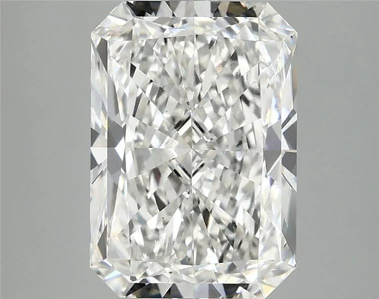 4.07ct Radiant Lab Grown Diamond (Colour F, Clarity VS1, IGI Certified)