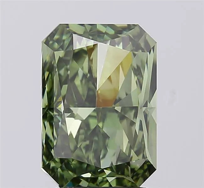 4.07ct Radiant Lab Grown Diamond (Colour Fancy Vivid Green, Clarity VS1, IGI Certified)