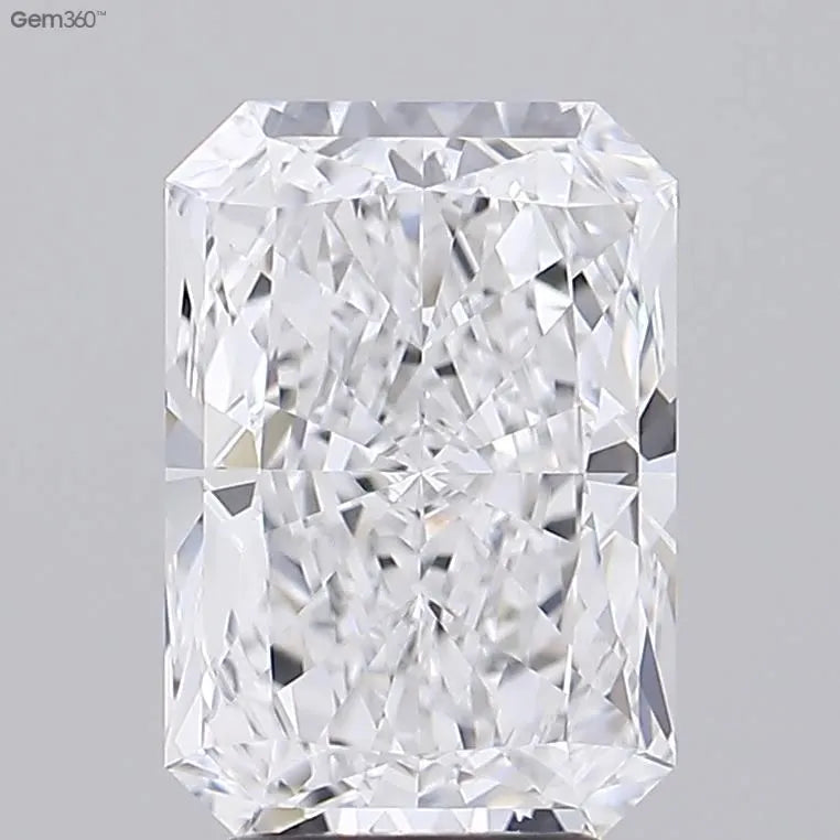 4.08ct Radiant Lab Grown Diamond (Colour E, Clarity VVS1, GIA Certified)