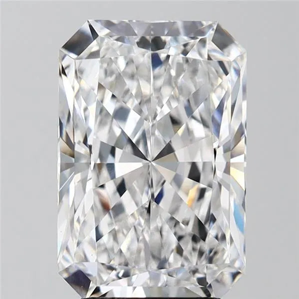 4.09ct Radiant Lab Grown Diamond (Colour D, Clarity VVS2, IGI Certified)