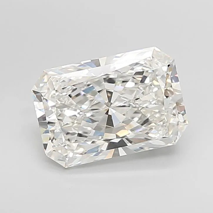 4.09ct Radiant Lab Grown Diamond (Colour F, Clarity VVS2, IGI Certified)