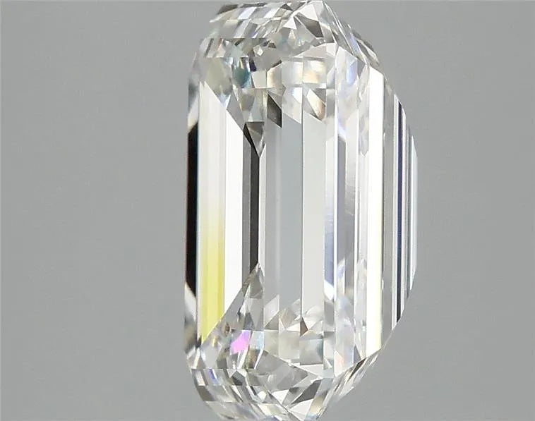 4.10ct Emerald Lab Grown Diamond (Colour G, Clarity VVS1, IGI Certified)