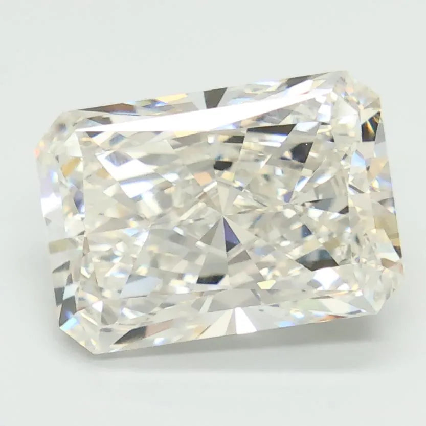 4.10ct Radiant Lab Grown Diamond (Colour G, Clarity VVS2, Cut EX, IGI Certified)