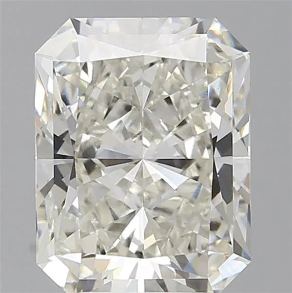 4.10ct Radiant Lab Grown Diamond (Colour G, Clarity VVS2, IGI Certified)
