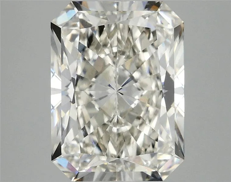 4.10ct Radiant Lab Grown Diamond (Colour H, Clarity VVS2, IGI Certified)