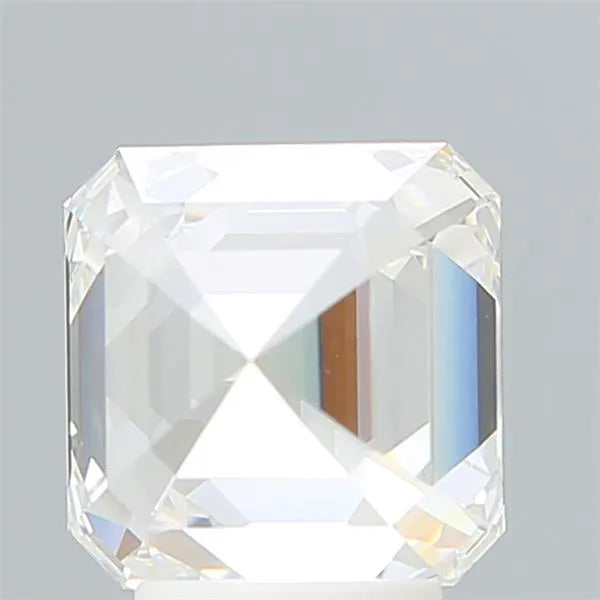 4.10ct Square emerald Lab Grown Diamond (Colour G, Clarity VVS2, IGI Certified)