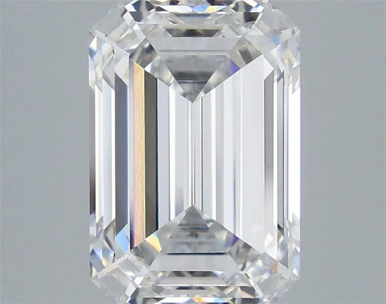 4.14ct Emerald Lab Grown Diamond (Colour F, Clarity VVS2, IGI Certified)