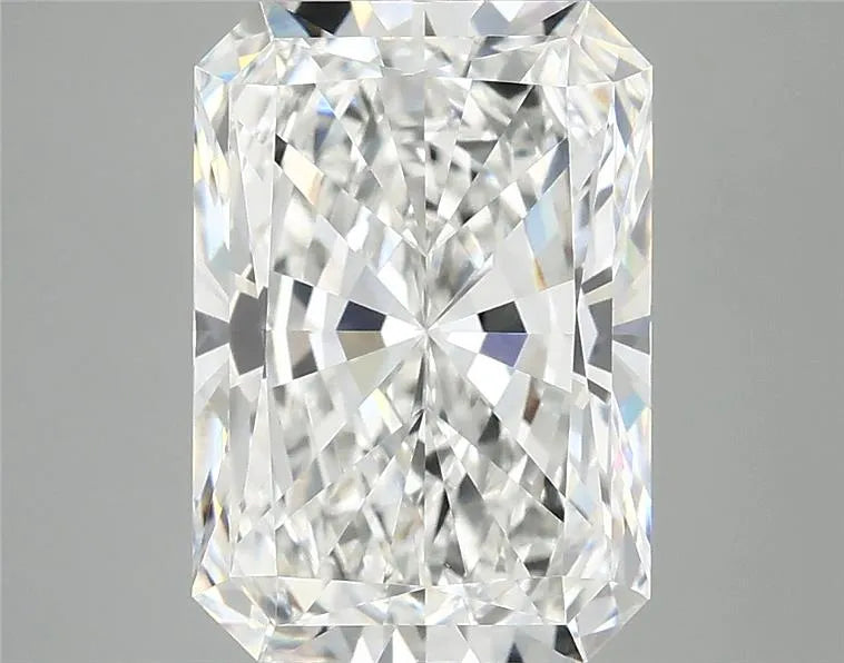 4.16ct Radiant Lab Grown Diamond (Colour E, Clarity VVS2, IGI Certified)