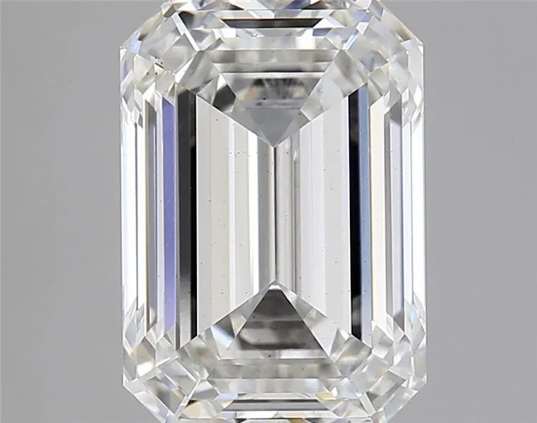 4.17ct Emerald Lab Grown Diamond (Colour H, Clarity VS2, IGI Certified)