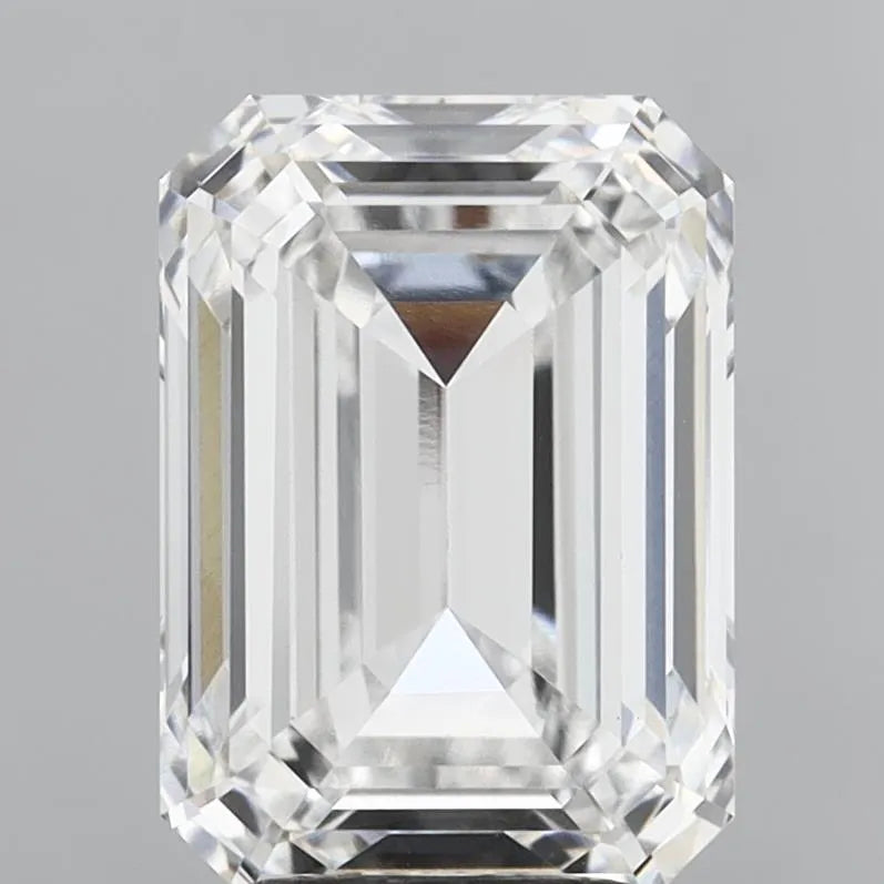 4.20ct Emerald Lab Grown Diamond (Colour E, Clarity VVS2, IGI Certified)