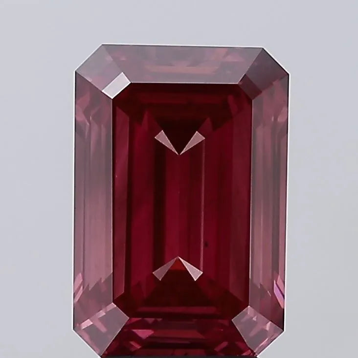 4.21ct Emerald Lab Grown Diamond (Colour Fancy Deep Pinkish Red, Clarity VS2, Uncertified)
