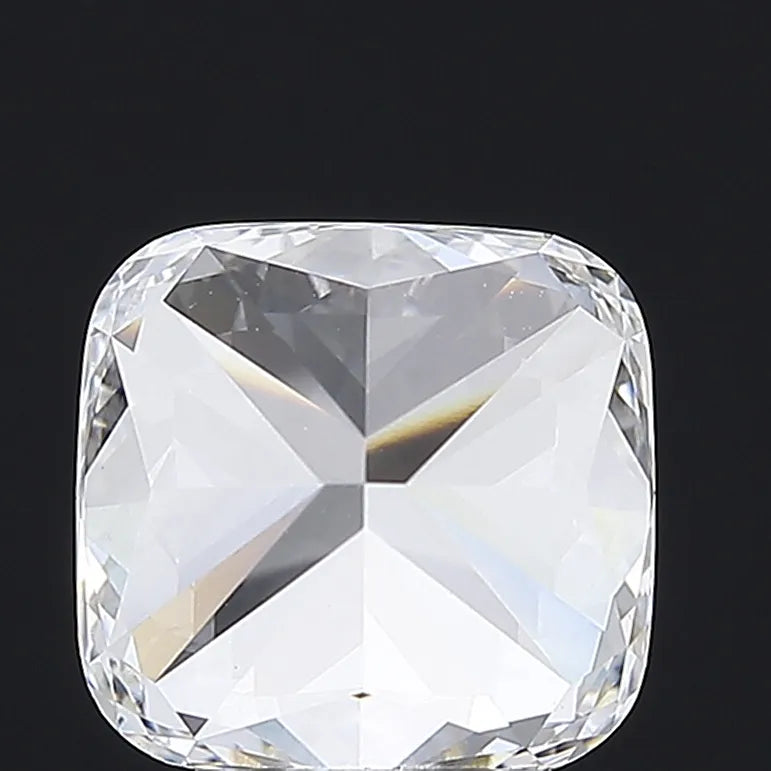 4.24ct Cushion modified Lab Grown Diamond (Colour D, Clarity VVS2, IGI Certified)
