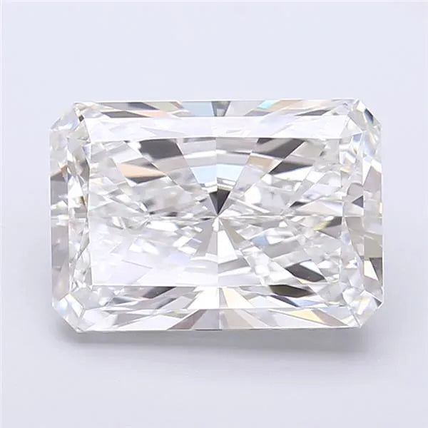 4.24ct Radiant Lab Grown Diamond (Colour E, Clarity VVS2, IGI Certified)