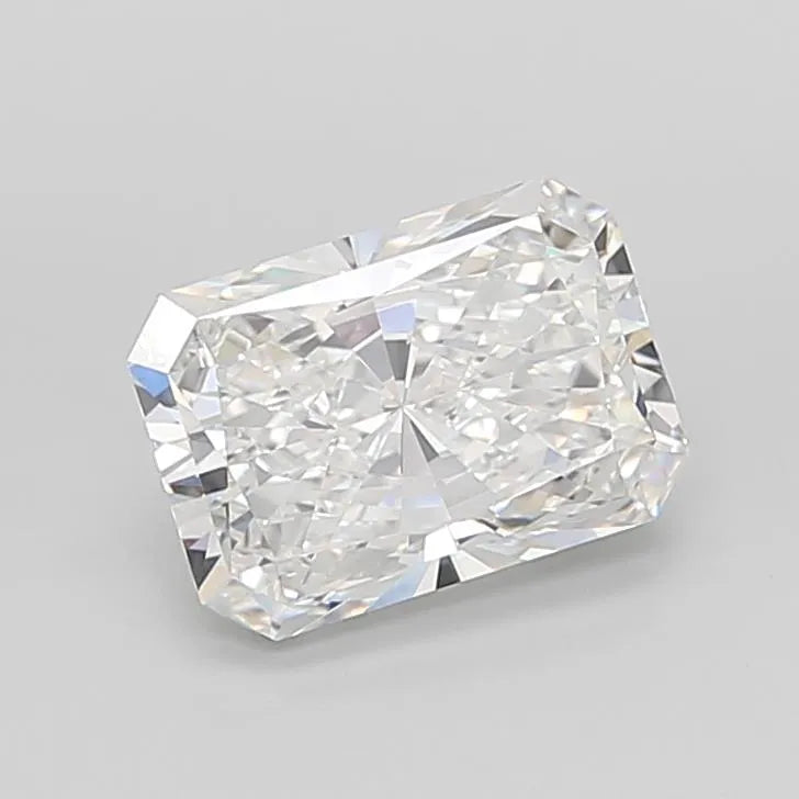 4.25ct Radiant Lab Grown Diamond (Colour E, Clarity VVS2, IGI Certified)