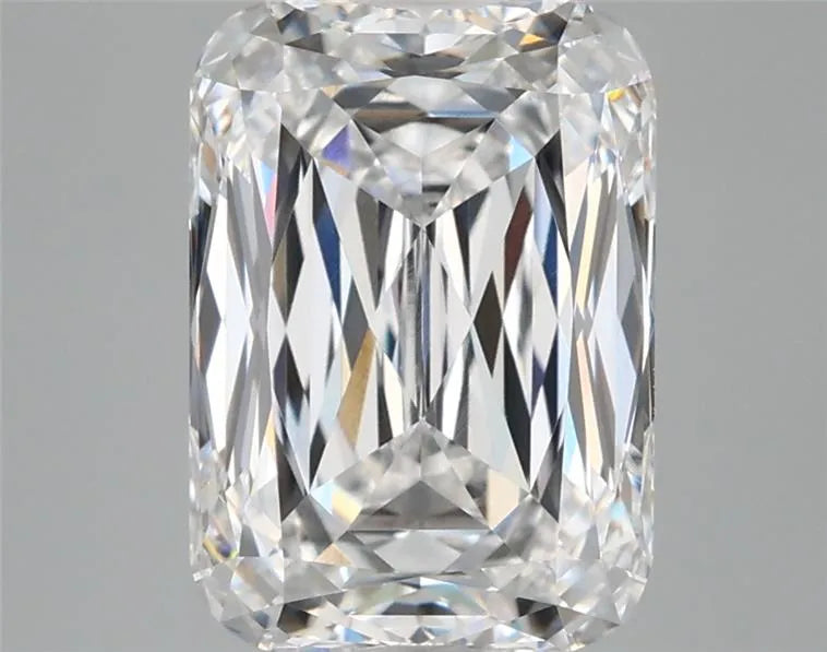 4.26ct Cushion modified Lab Grown Diamond (Colour E, Clarity VVS2, IGI Certified)