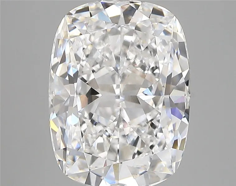 4.30ct Cushion modified Lab Grown Diamond (Colour D, Clarity VVS1, IGI Certified)