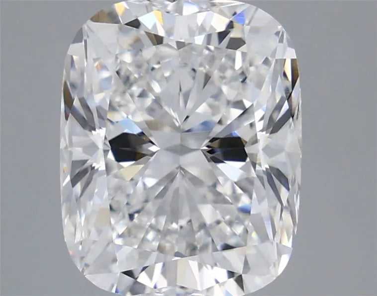 4.30ct Cushion modified Lab Grown Diamond (Colour E, Clarity VVS2, IGI Certified)