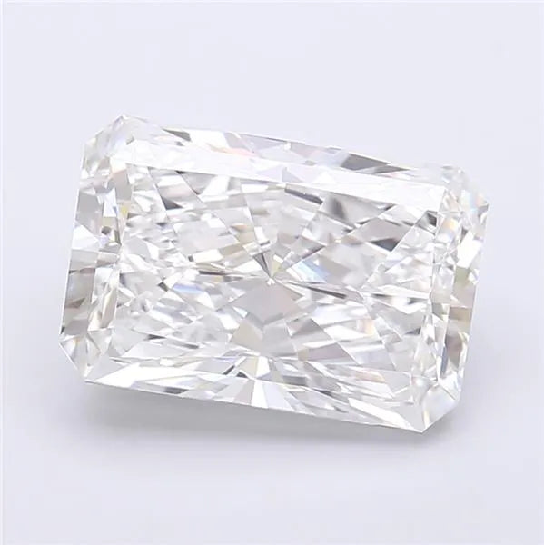 4.30ct Radiant Lab Grown Diamond (Colour E, Clarity VVS2, IGI Certified)
