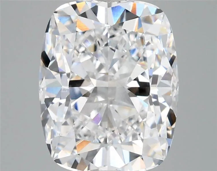 4.32ct Cushion modified Lab Grown Diamond (Colour D, Clarity VVS1, IGI Certified)
