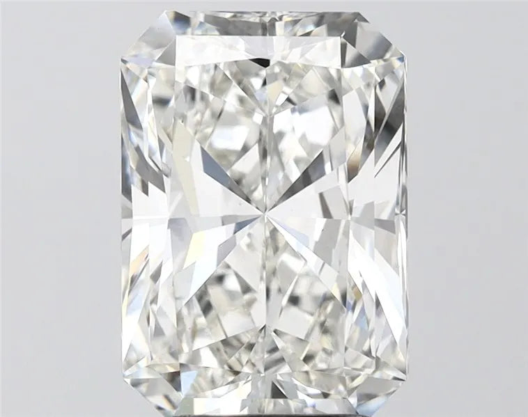 4.32ct Radiant Lab Grown Diamond (Colour G, Clarity VS1, IGI Certified)