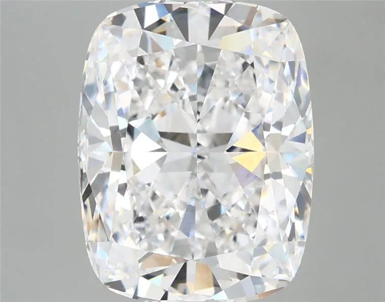 4.34ct Cushion modified Lab Grown Diamond (Colour D, Clarity VVS2, IGI Certified)