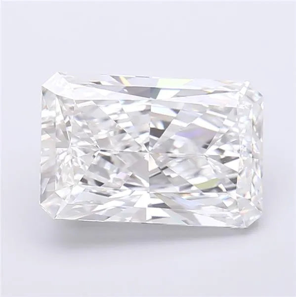 4.34ct Radiant Lab Grown Diamond (Colour E, Clarity VVS2, IGI Certified)