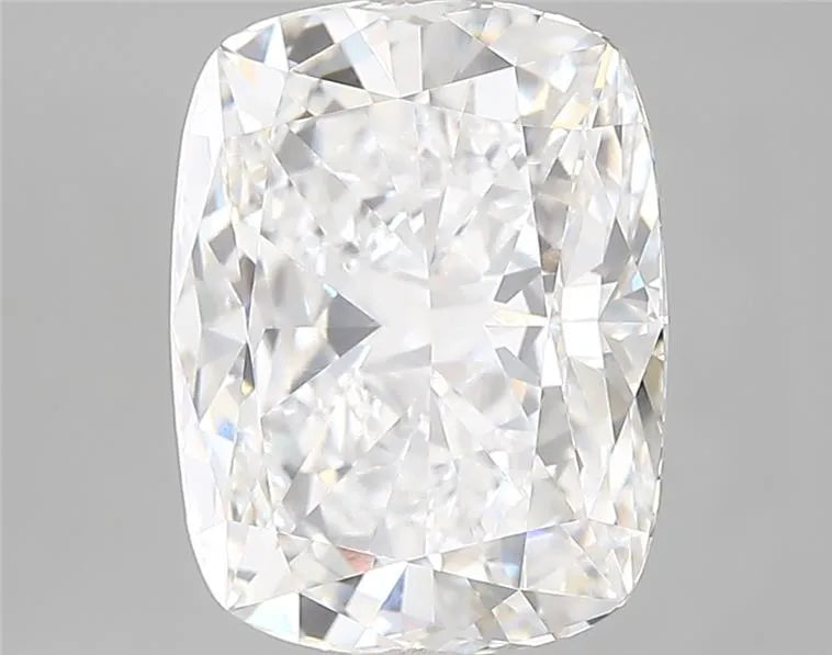 4.39ct Cushion modified Lab Grown Diamond (Colour E, Clarity VVS1, IGI Certified)